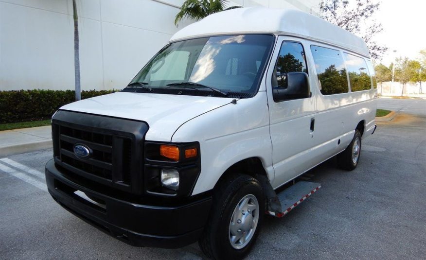 2013 Ford Econoline Cargo Van E-150