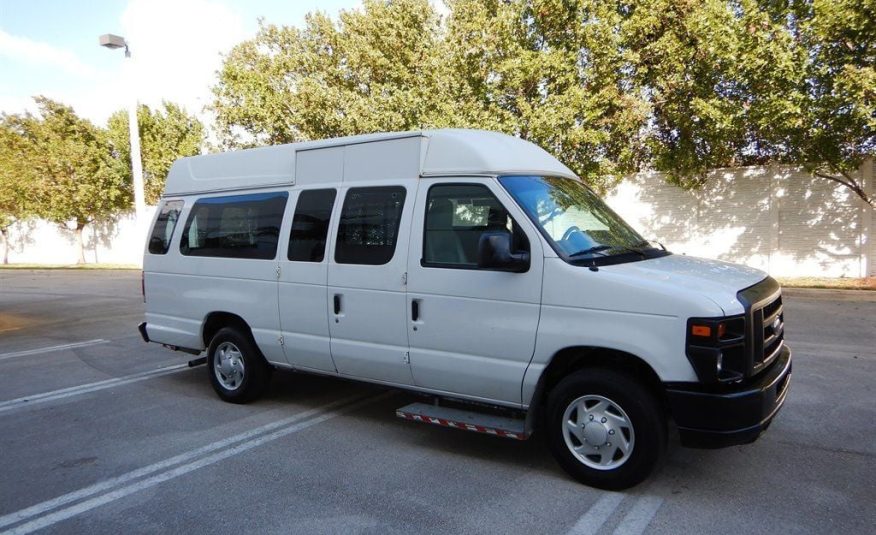2013 Ford Econoline Cargo Van E-150 Ext Commercial