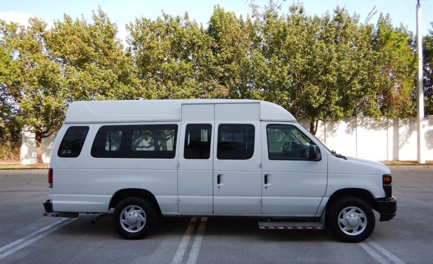 2013 Ford Econoline Cargo Van E-150