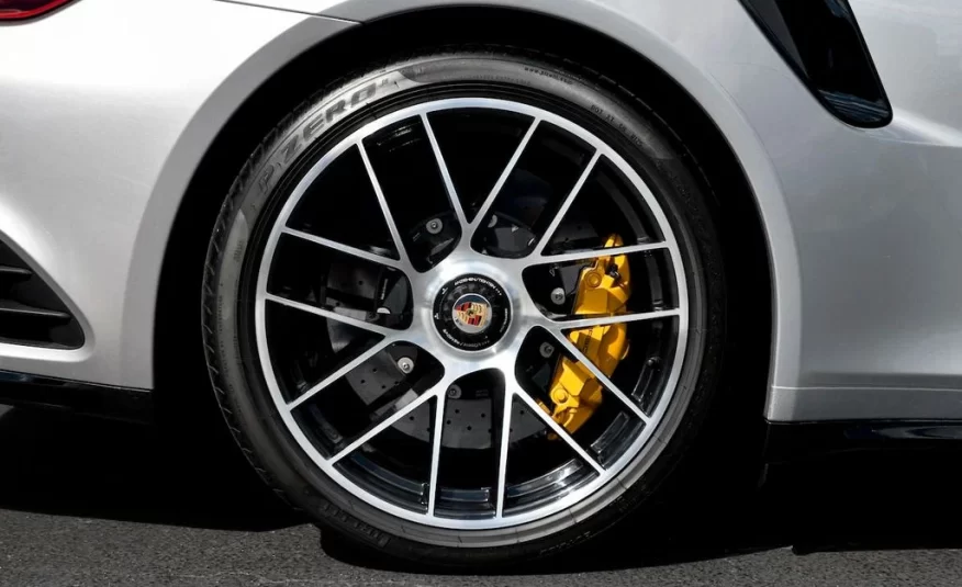 2019 Porsche 911 Turbo S Cabriolet