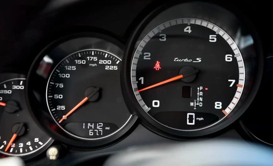 2019 Porsche 911 Turbo S Cabriolet