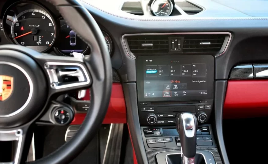 2019 Porsche 911 Turbo S Cabriolet