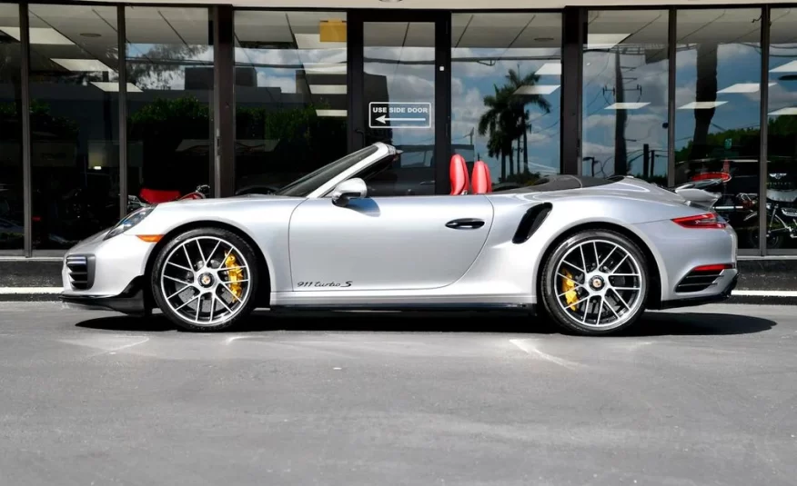 2019 Porsche 911 Turbo S Cabriolet