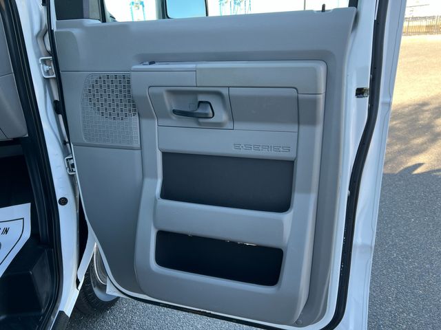 2011 FORD E350 DURACUBE