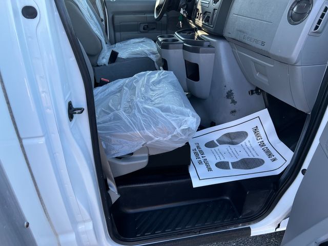 2011 FORD E350 DURACUBE