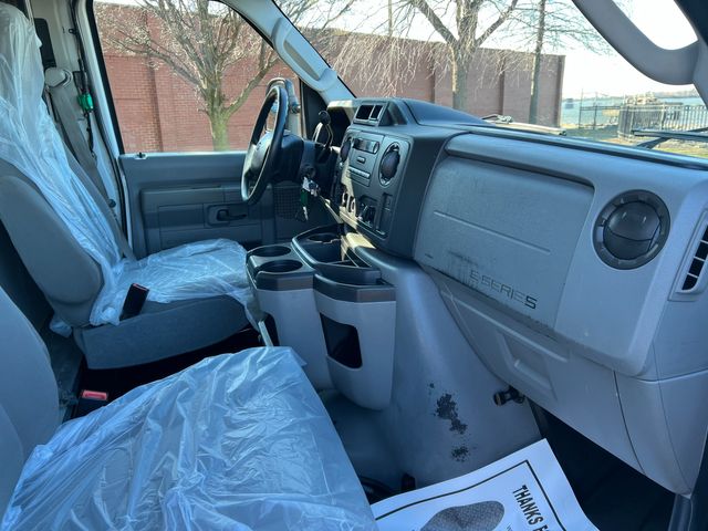 2011 FORD E350 DURACUBE