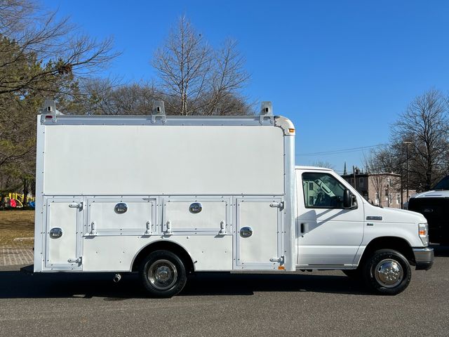 2011 FORD E350 DURACUBE