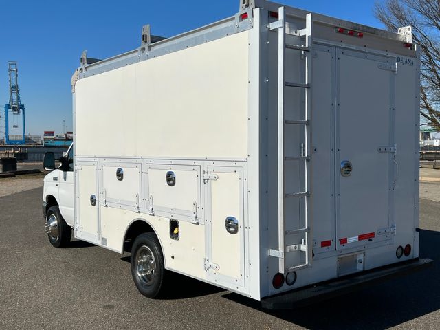 2011 FORD E350 DURACUBE