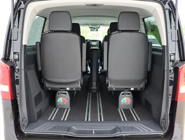 2022 Mercedes-Benz Metris Passenger Van
