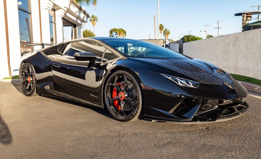 2019 Lamborghini Huracan LP 640-4 Performante