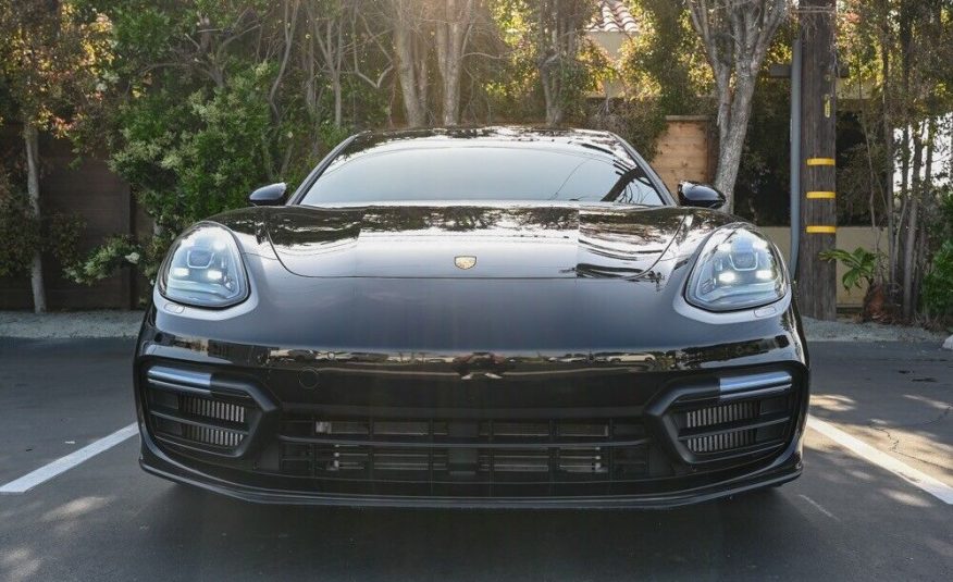 2020 Porsche Panamera GTS