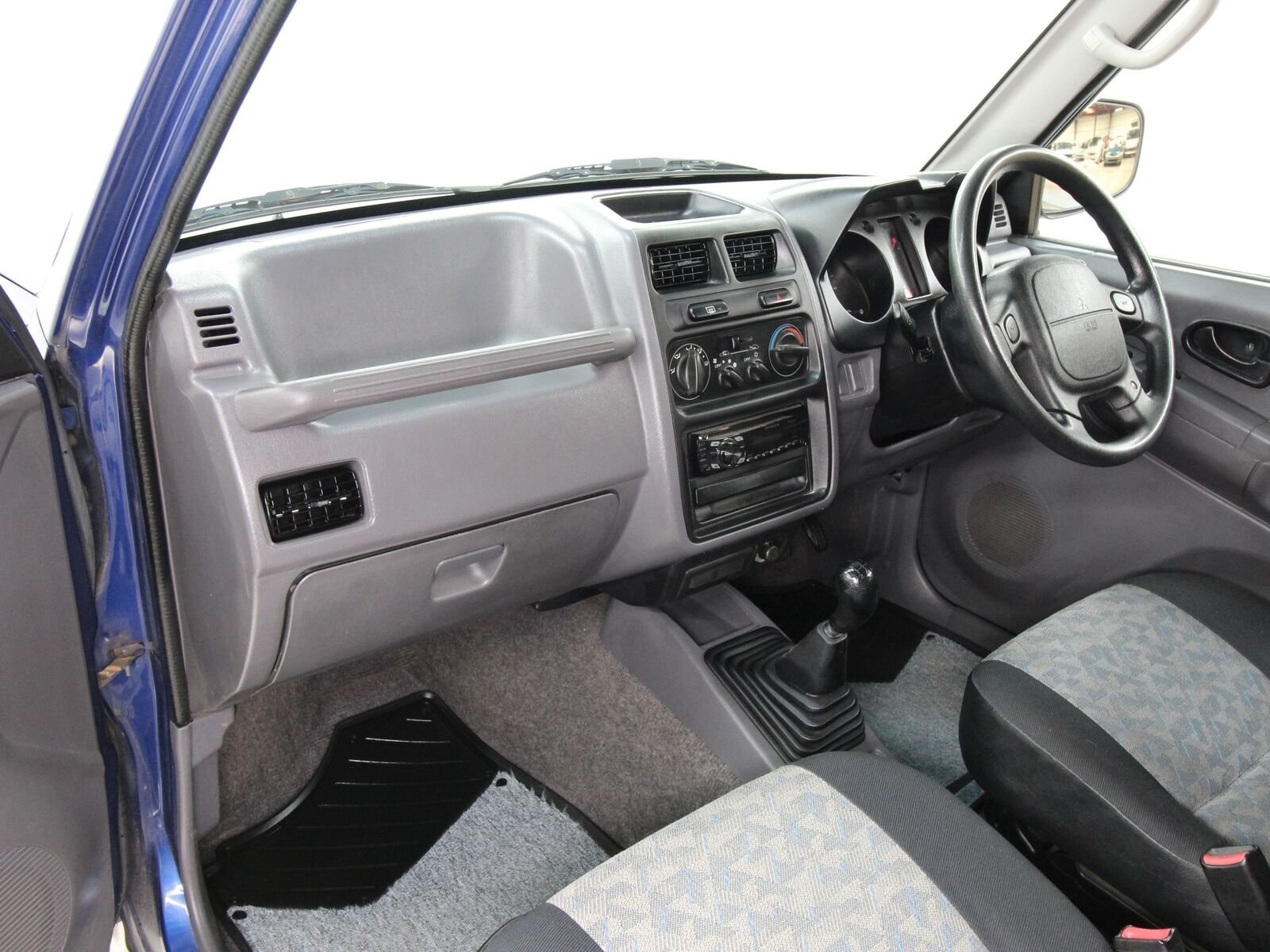 1997 Mitsubishi Pajero Mini