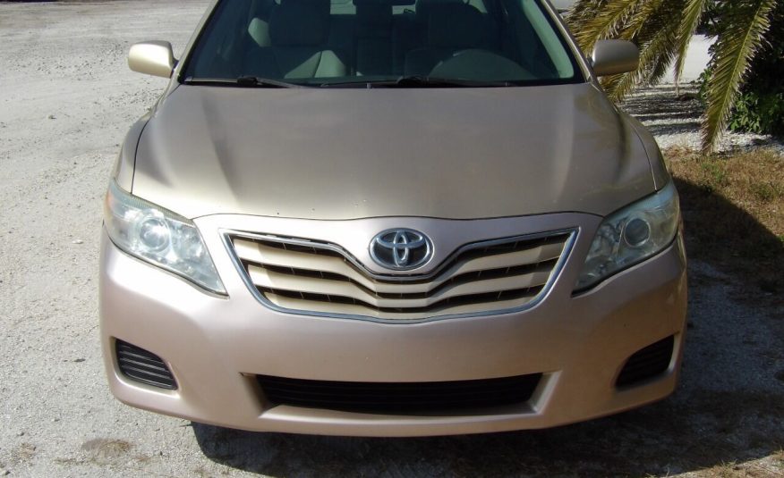 2011 Toyota Camry LE 4dr Sedan 6A