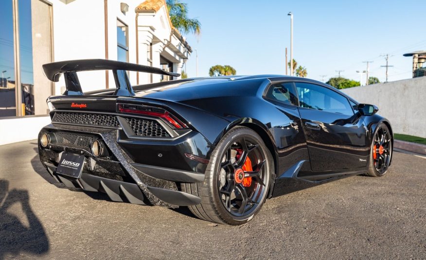 2019 Lamborghini Huracan LP 640-4 Performante