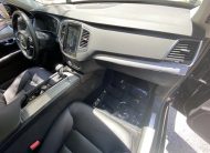 2022 Volvo XC90 T5 Momentum
