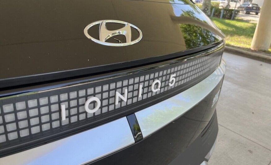 2022 Hyundai IONIQ 5 SEL