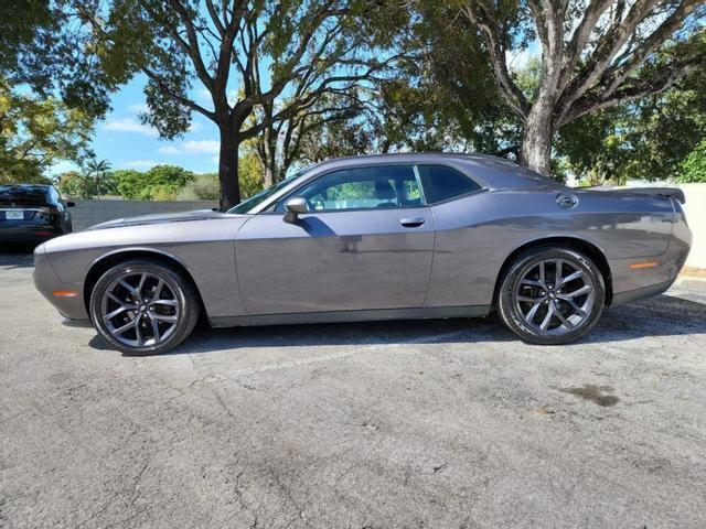 2019 Dodge Challenger SXT Coupe 2D