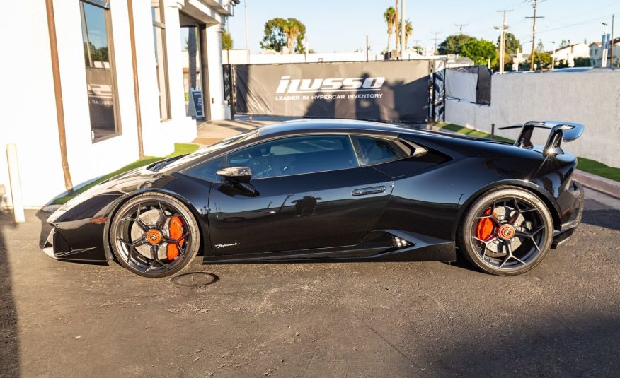 2019 Lamborghini Huracan LP 640-4 Performante