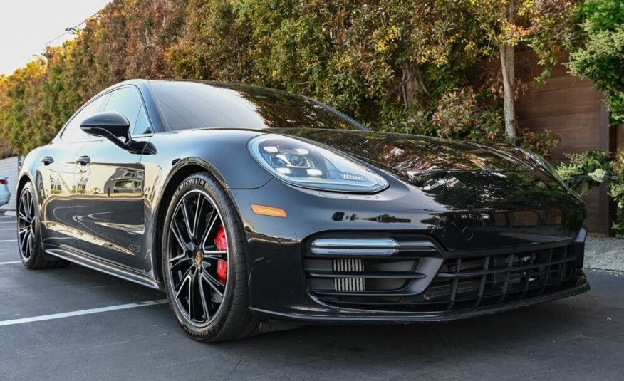 2020 Porsche Panamera GTS