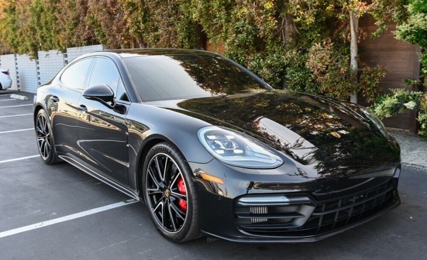 2020 Porsche Panamera GTS