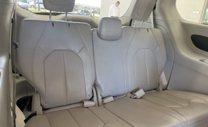 2021 Chrysler Voyager LXI