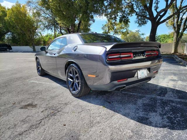 2019 Dodge Challenger SXT Coupe 2D