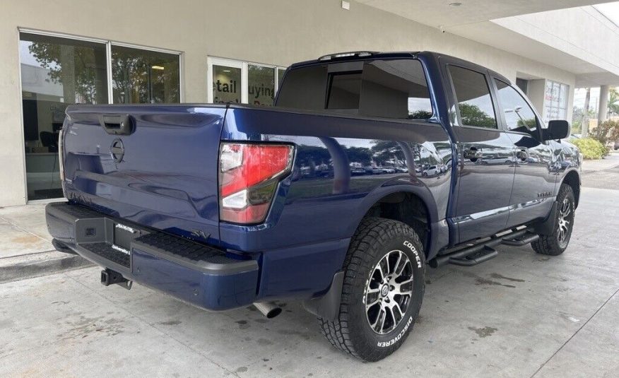 2021 Nissan Titan SV