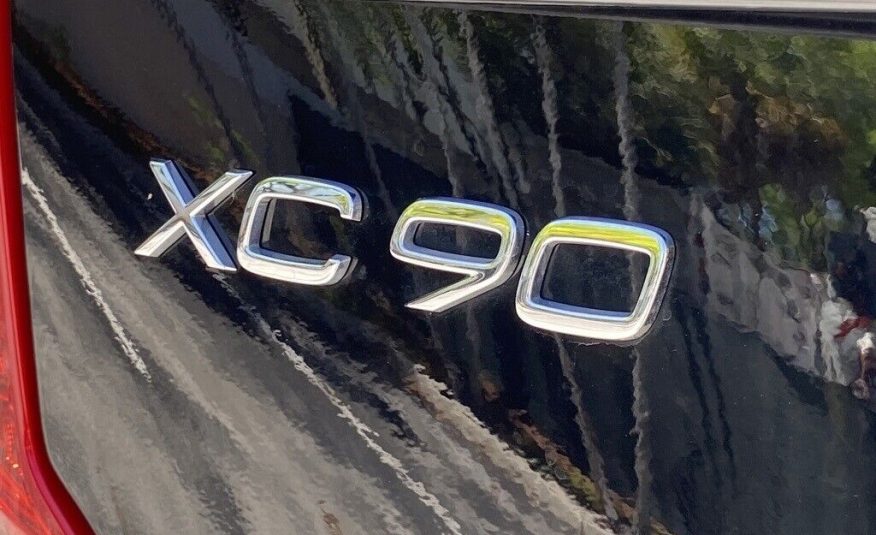 2022 Volvo XC90 T5 Momentum