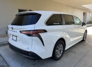 2021 Toyota Sienna LE