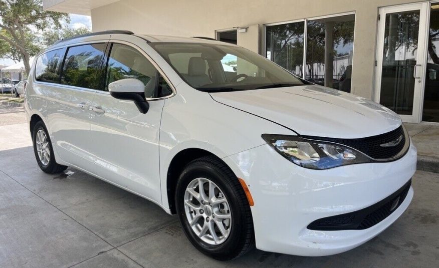 2021 Chrysler Voyager LXI