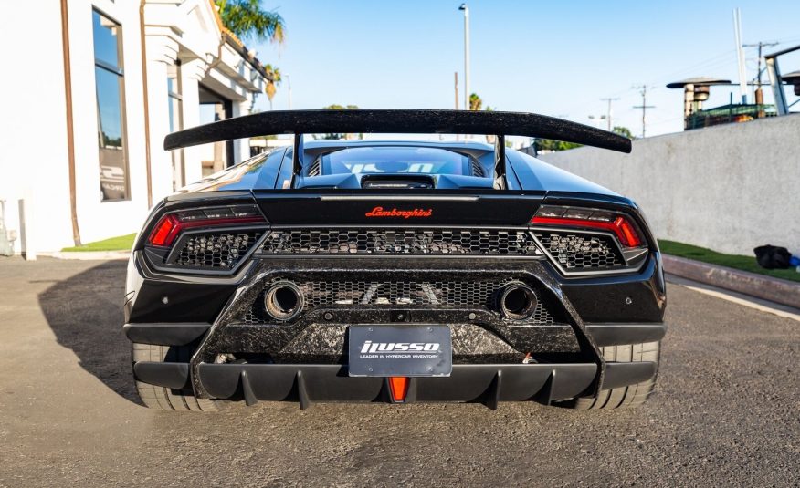 2019 Lamborghini Huracan LP 640-4 Performante