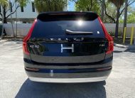 2022 Volvo XC90 T5 Momentum