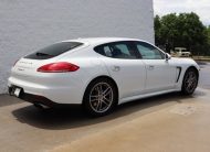 2016 Porsche Panamera 4