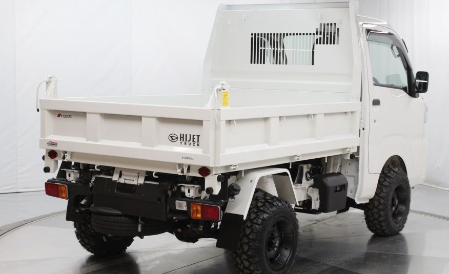 2022 Daihatsu HiJet 4X4 Dump Bed