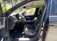 2022 Volvo XC90 T5 Momentum