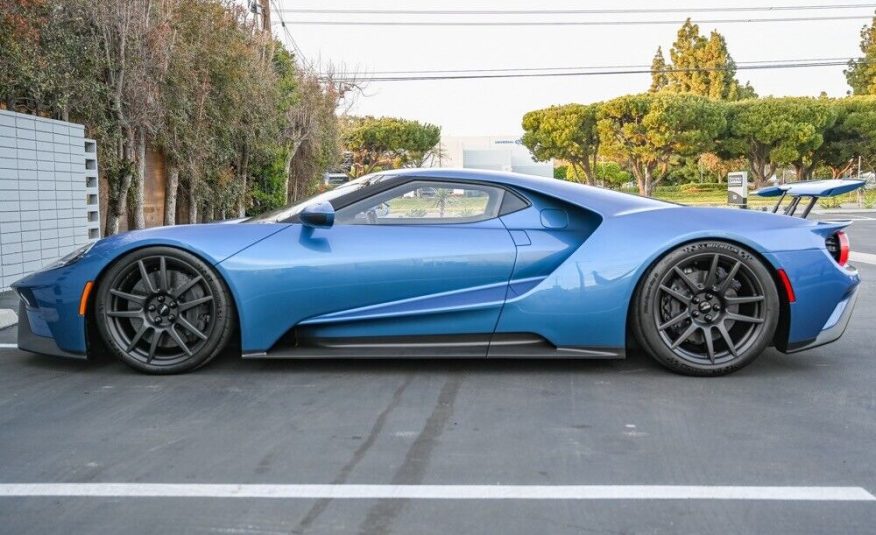 2019 Blue Ford Ford GT