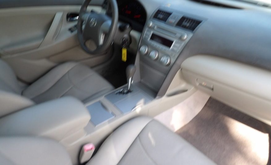 2011 Toyota Camry LE 4dr Sedan 6A