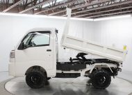 2022 Daihatsu HiJet 4X4 Dump Bed