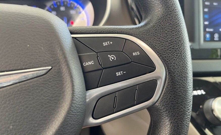 2021 Chrysler Voyager LXI