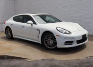 2016 Porsche Panamera 4