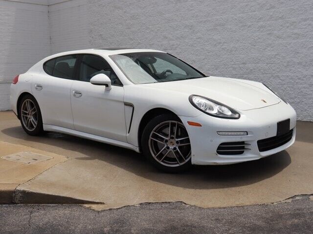 2016 Porsche Panamera 4