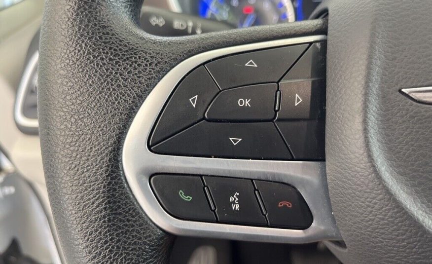 2021 Chrysler Voyager LXI