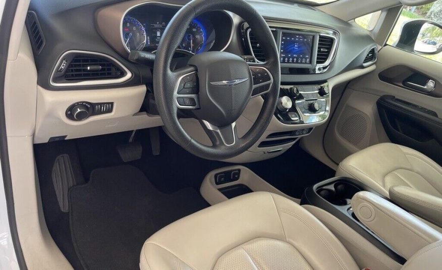 2021 Chrysler Voyager LXI