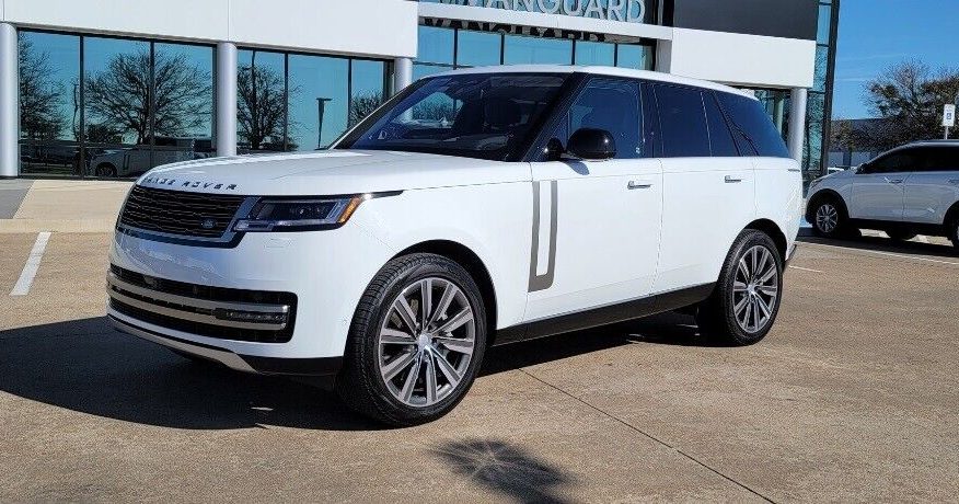 2023 Land Rover Range Rover SE