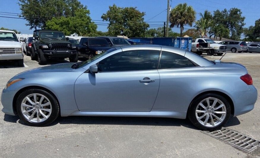 2011 INFINITI G37