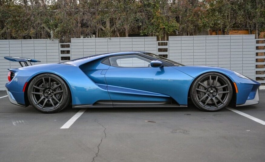 2019 Blue Ford Ford GT