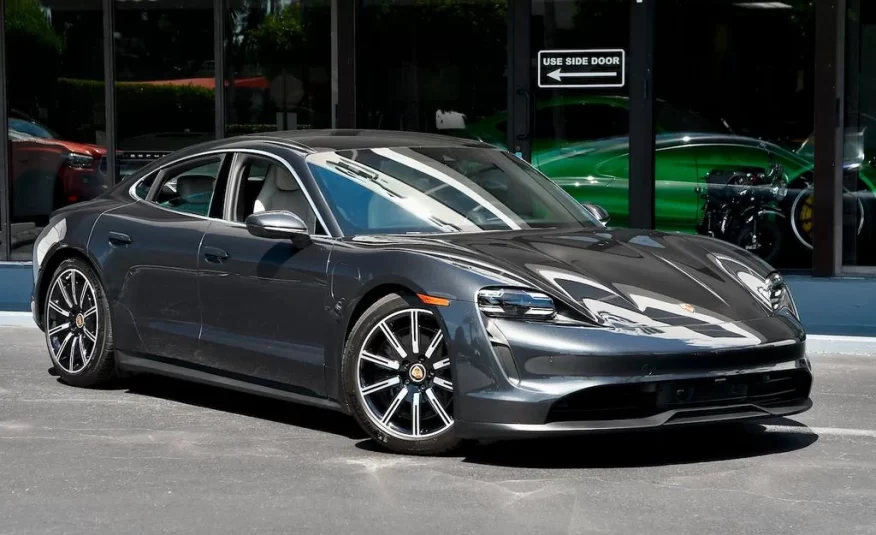 2020 Porsche Taycan 4S Sedan